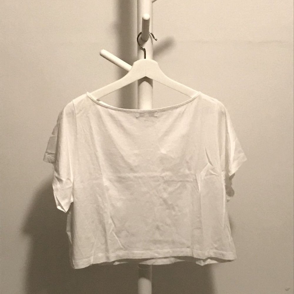 Samuji Boxy Cropped Top